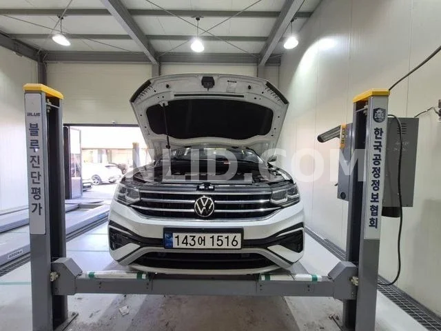 2023 Volkswagen Tiguan E - Photo 1