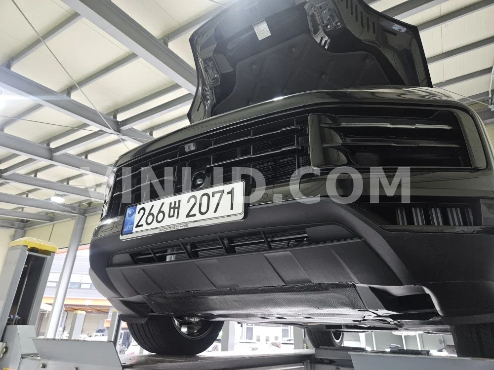 2024 Porsche Cayenne COUPE (5 Seater) - Photo 1