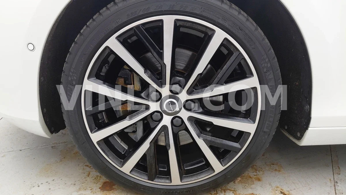 2018 Volvo V40 - Photo 1