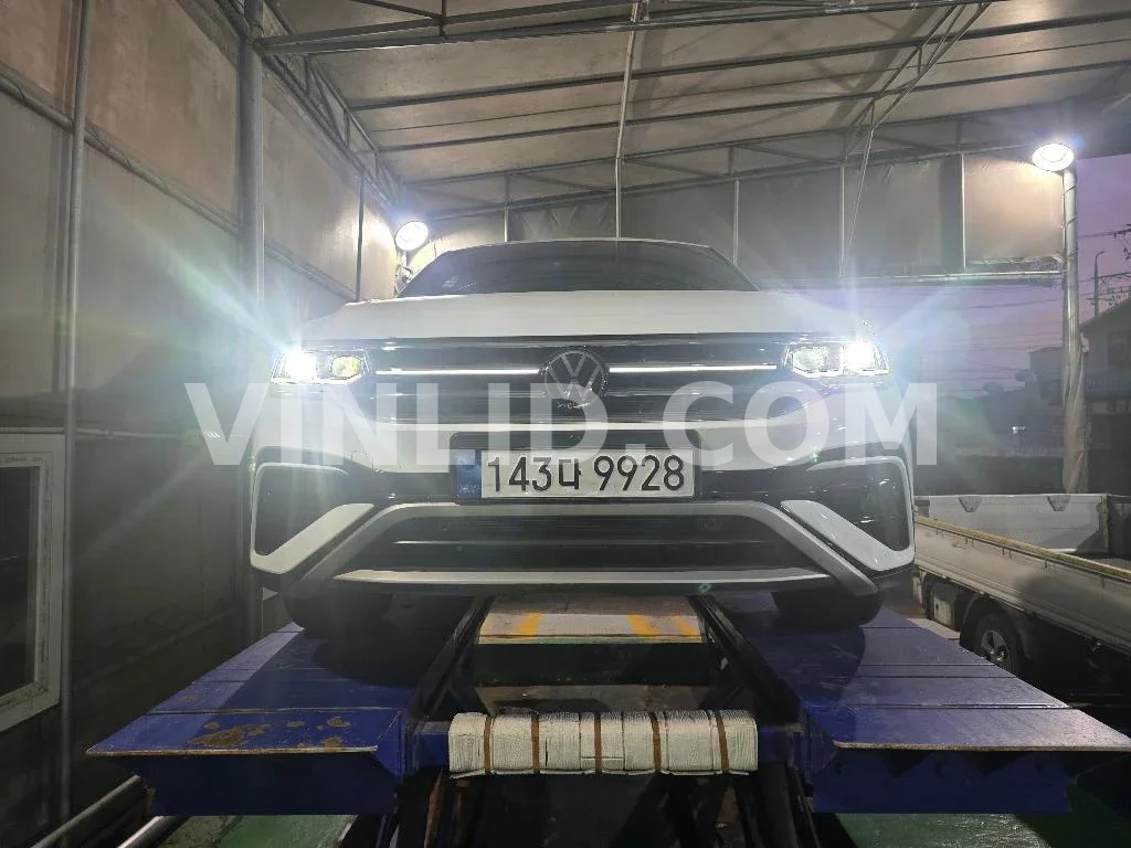 2023 Volkswagen Tiguan Allspace - Photo 1