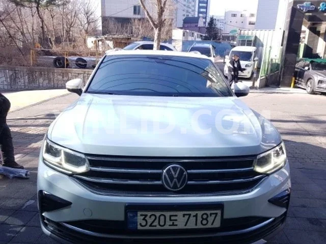 2023 Volkswagen Tiguan 2 - Photo 1