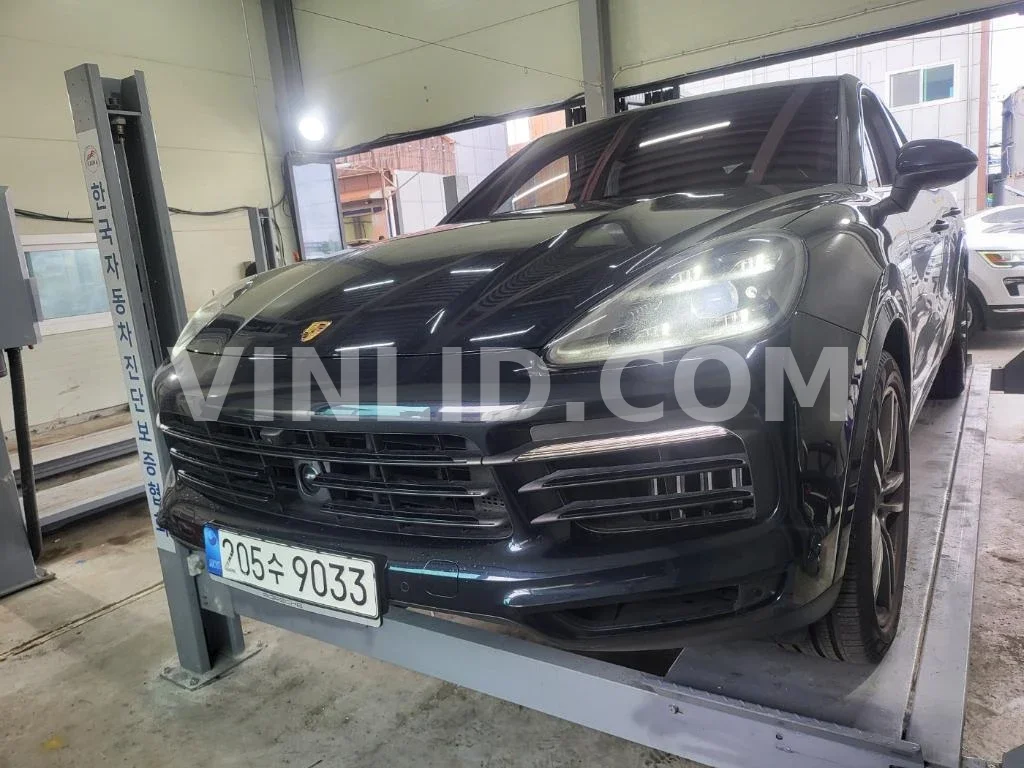 2022 Porsche Cayenne COUPE (5 Seater) - Photo 1