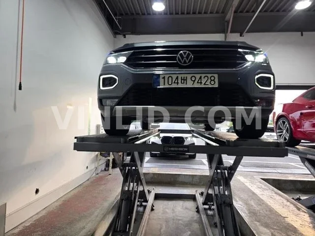 2021 Volkswagen T-Roc - Photo 1