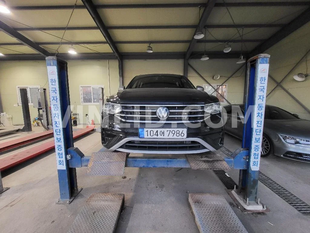 2023 Volkswagen Tiguan Allspace - Photo 1