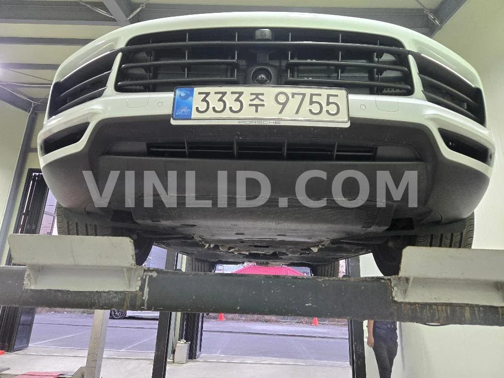2022 Porsche Cayenne E-Hybrid COUPE (5 Seater) - Photo 1
