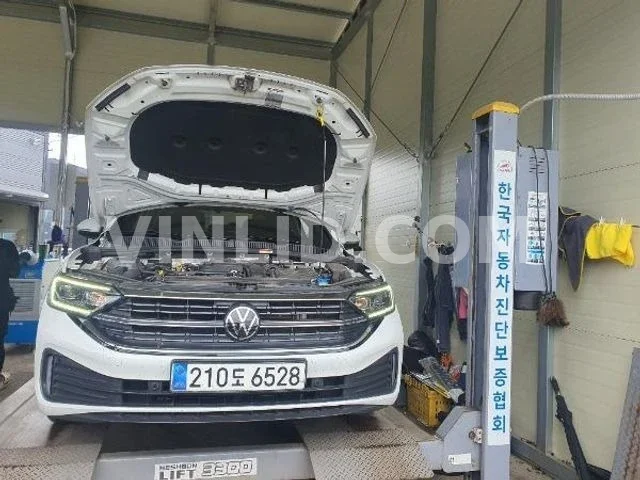 2023 Volkswagen Jetta - Photo 1