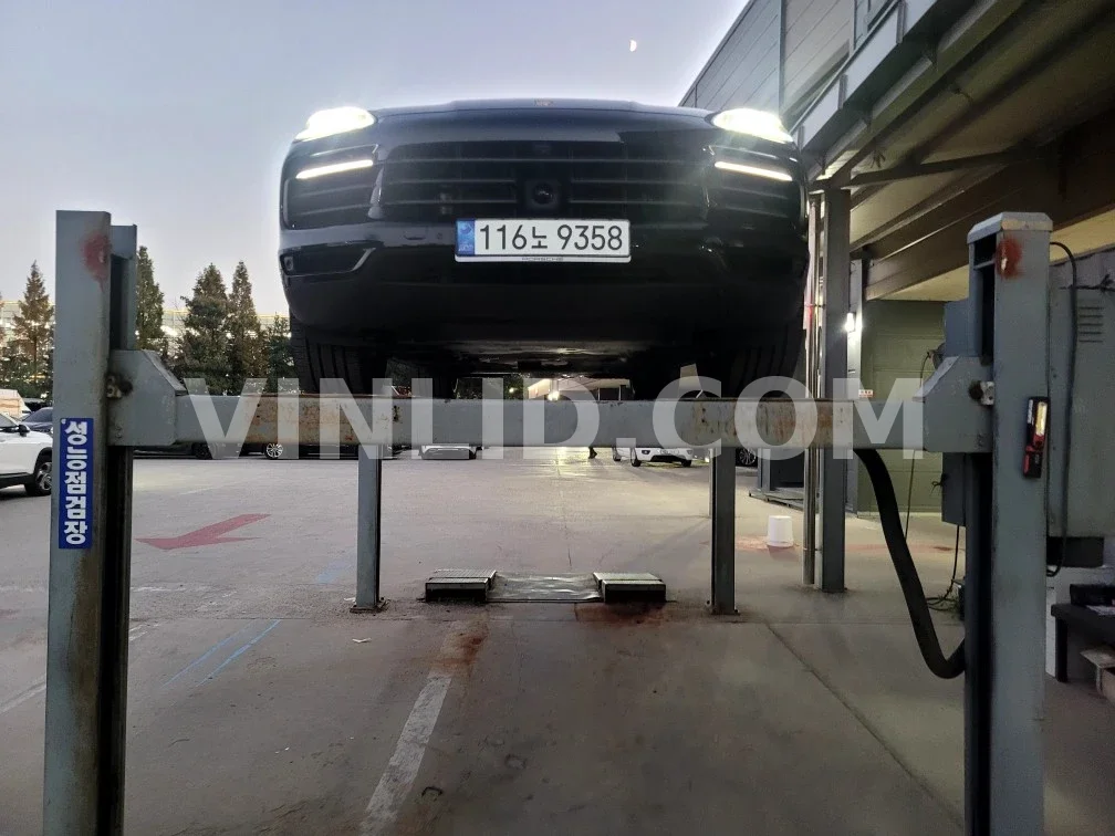2022 Porsche Cayenne COUPE (5 Seater) - Photo 1