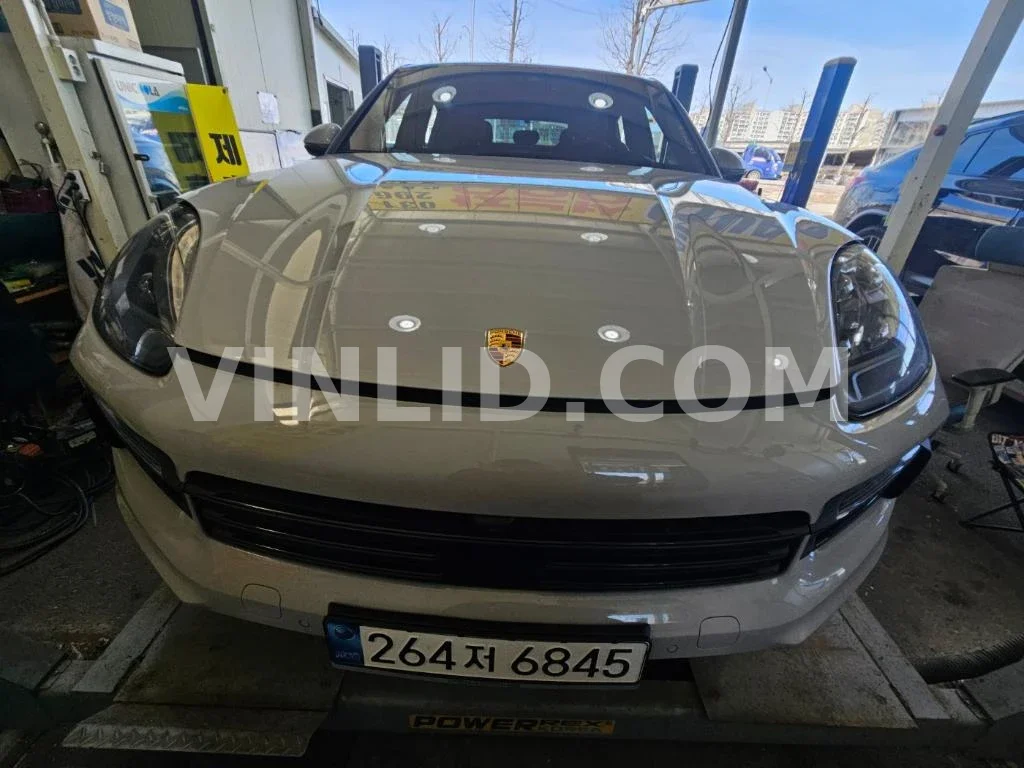 2022 Porsche Cayenne COUPE (5 Seater) - Photo 1