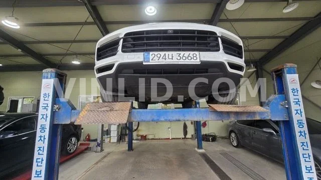 2021 Porsche Cayenne - Photo 1