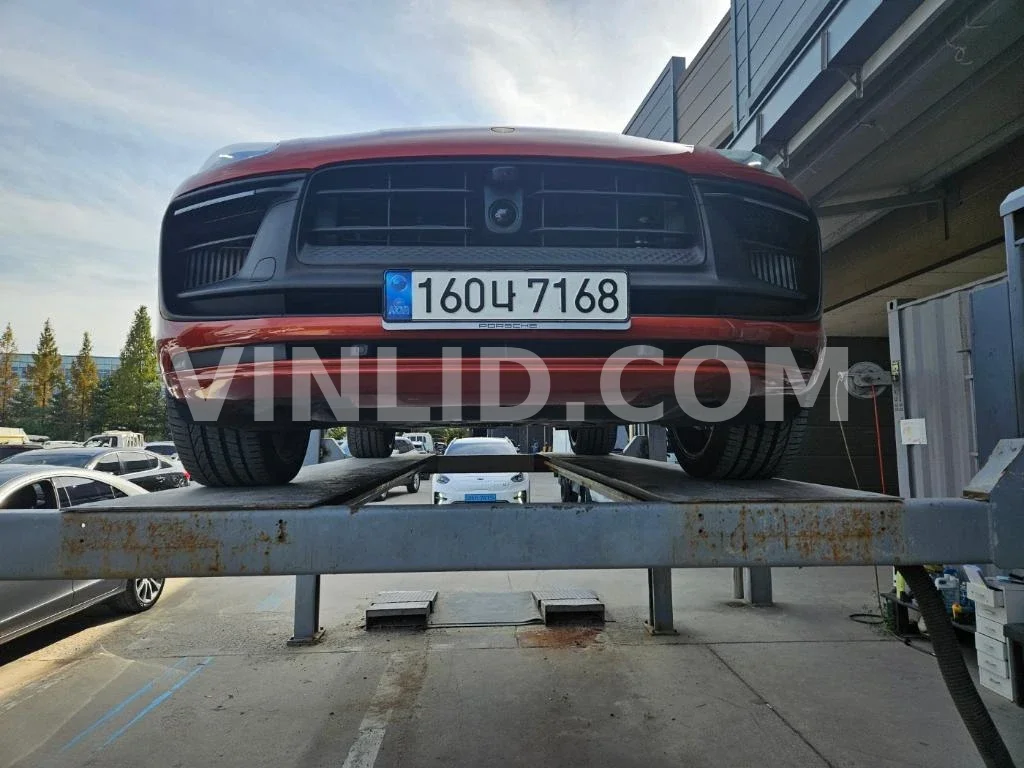 2022 Porsche Macan GTS - Photo 1
