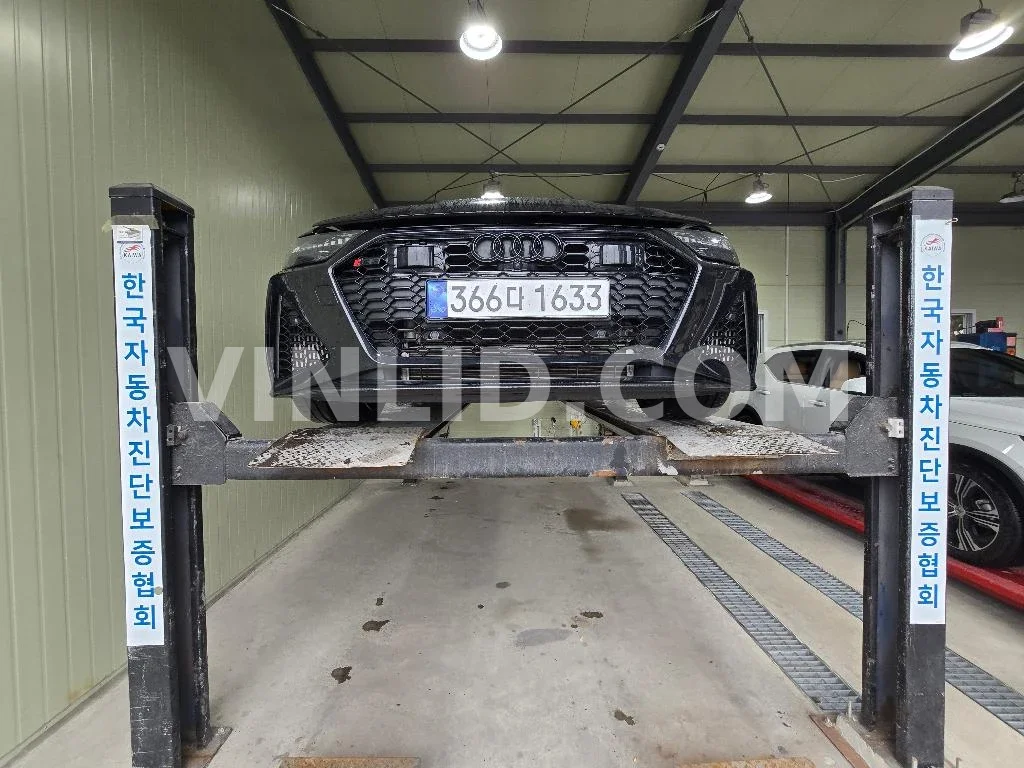 2022 Audi RS 6 Avant - Photo 1