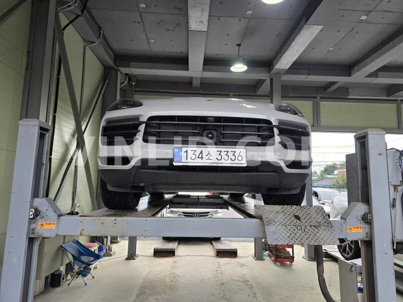 2023 Porsche Cayenne - Photo 1