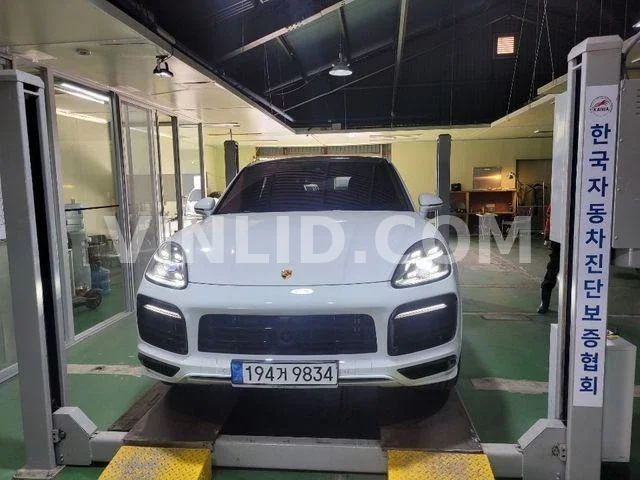 2022 Porsche Cayenne COUPE (5 Seater) - Photo 1