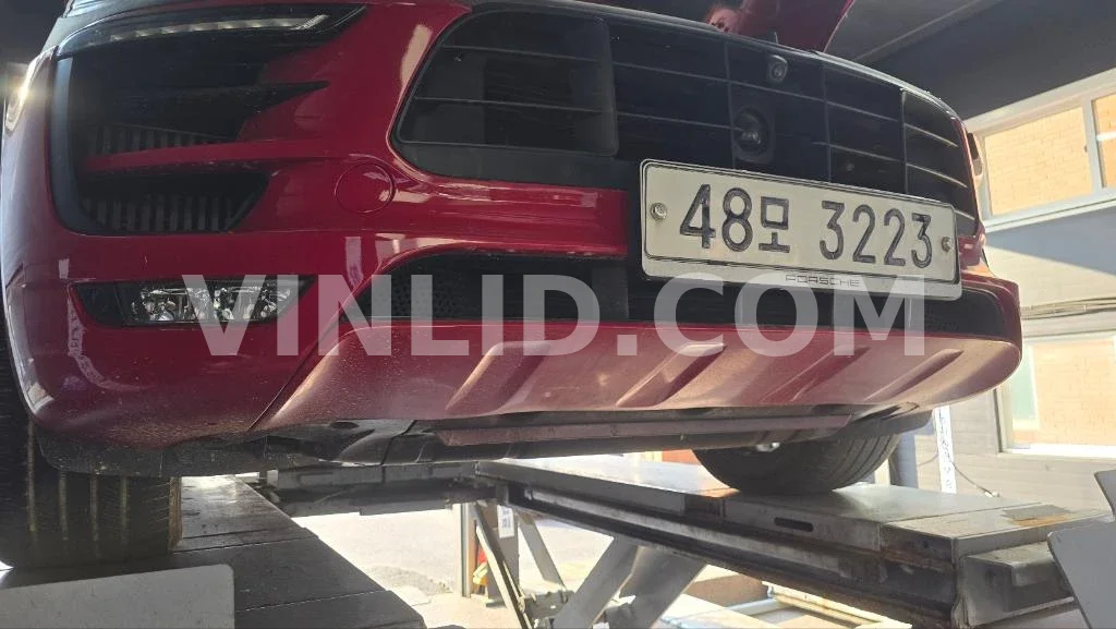 2017 Porsche Macan GTS - Photo 1