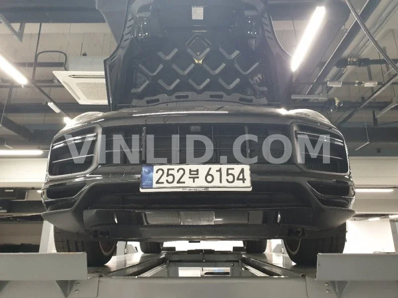 2023 Porsche Cayenne Turbo GT - Photo 1