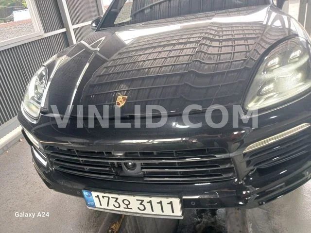 2021 Porsche Cayenne COUPE (5 Seater) - Photo 1