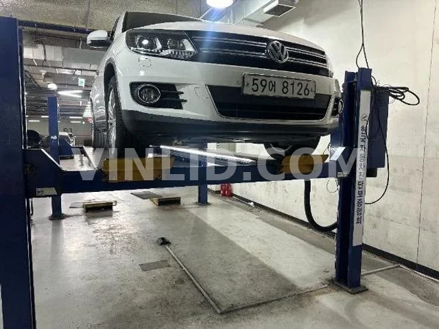 2012 Volkswagen Tiguan - Photo 1