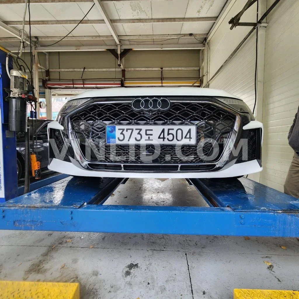 2025 Audi RS 3 - Photo 1