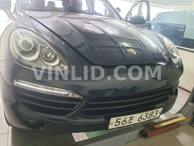 2011 Porsche New Cayenne - Photo 1
