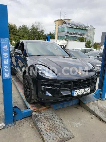 2021 Porsche Macan GTS - Photo 1