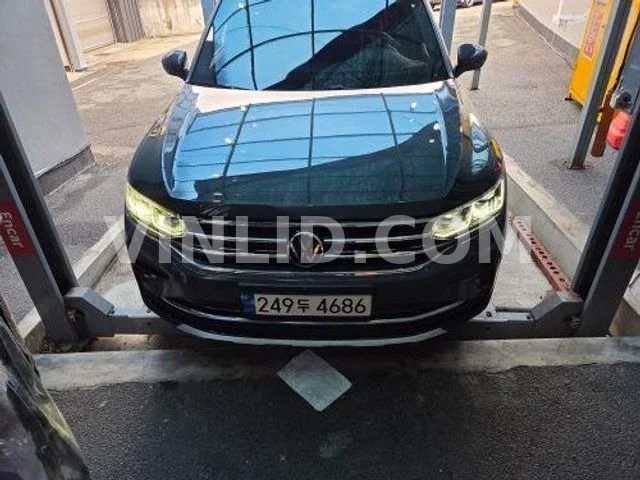 2022 Volkswagen Tiguan 2 - Photo 1