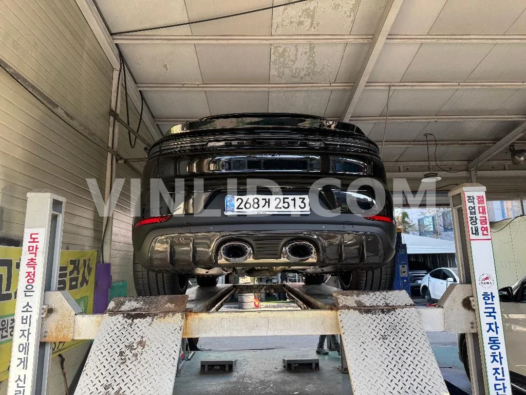 2025 Porsche Cayenne Turbo GT - Photo 1