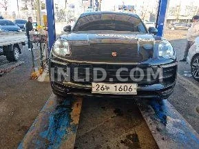 2018 Porsche Macan GTS - Photo 1