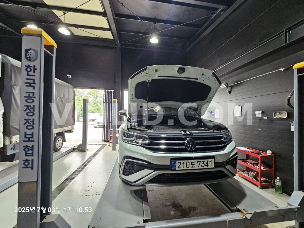 2023 Volkswagen Tiguan Allspace - Photo 1