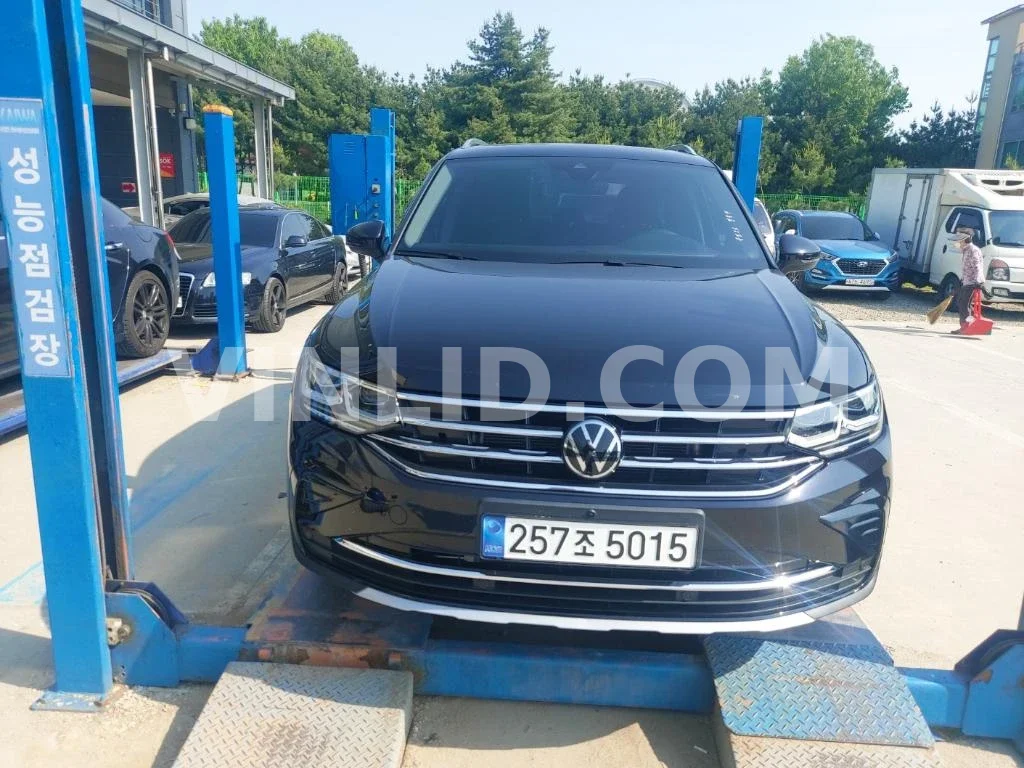 2023 Volkswagen Tiguan 2.0 TDI - Photo 1