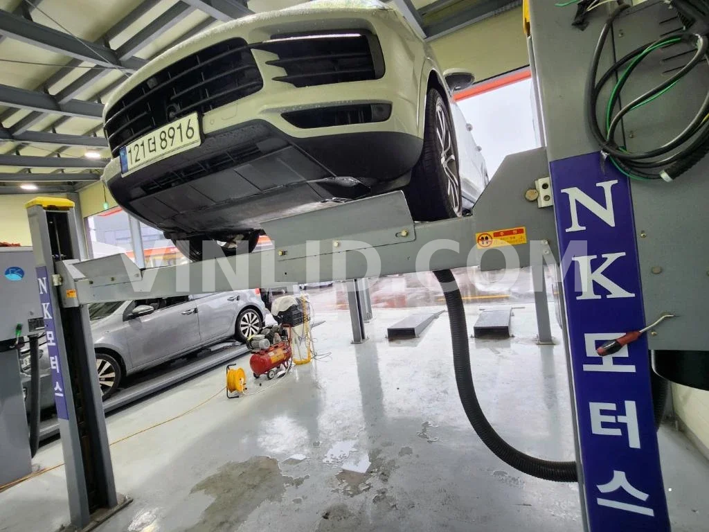 2022 Porsche Cayenne E-Hybrid COUPE (5 Seater) - Photo 1