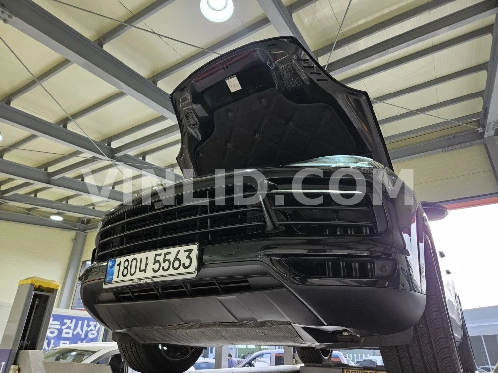 2021 Porsche Cayenne COUPE (5 Seater) - Photo 1