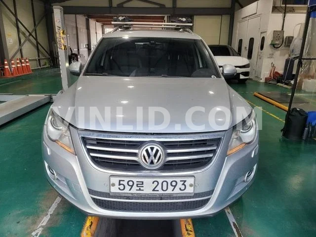 2011 Volkswagen Tiguan - Photo 1
