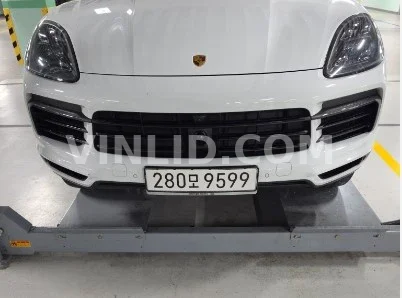 2020 Porsche Cayenne - Photo 1