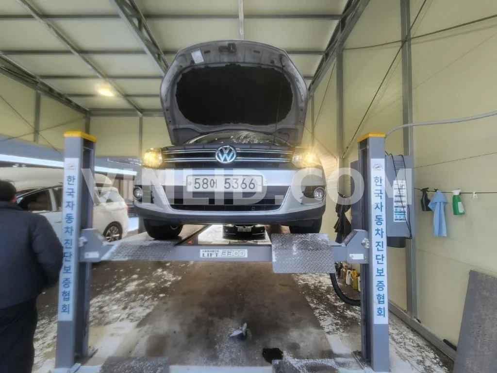 2012 Volkswagen Tiguan 2.0 TDI Blue Motion - Photo 1