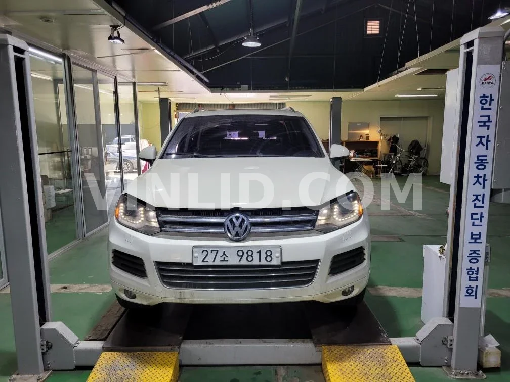 2011 Volkswagen Touareg - Photo 1