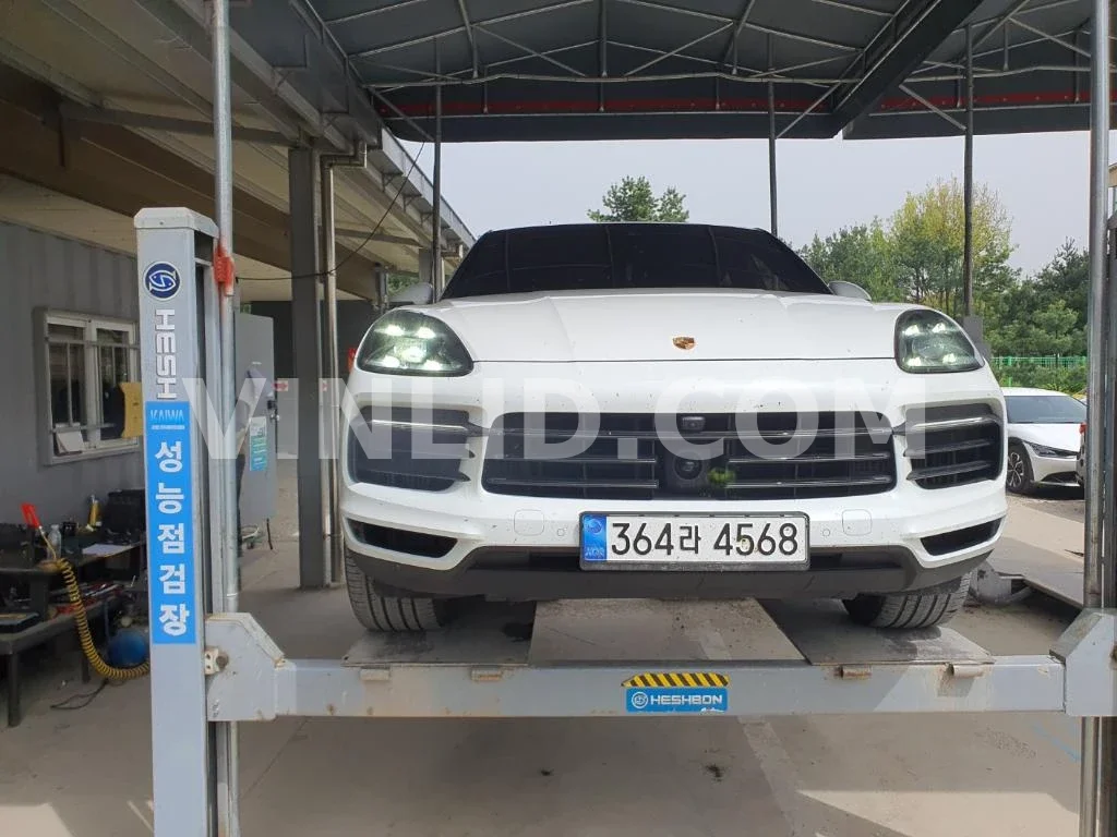 2020 Porsche Cayenne E-Hybrid COUPE (5 Seater) - Photo 1