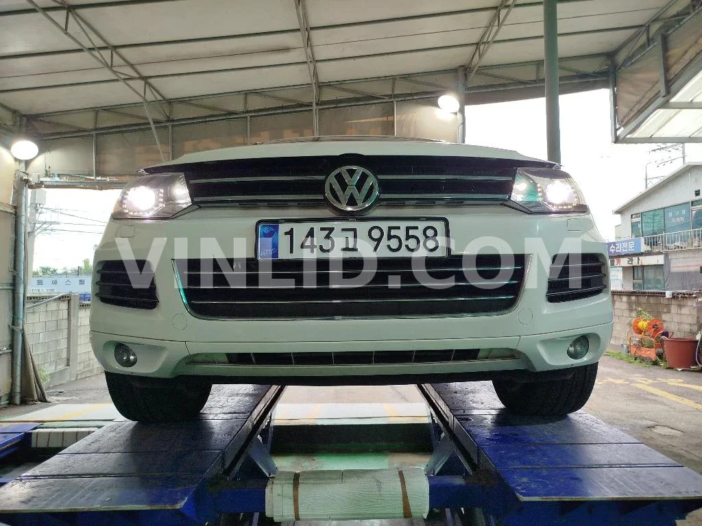 2011 Volkswagen Touareg - Photo 1