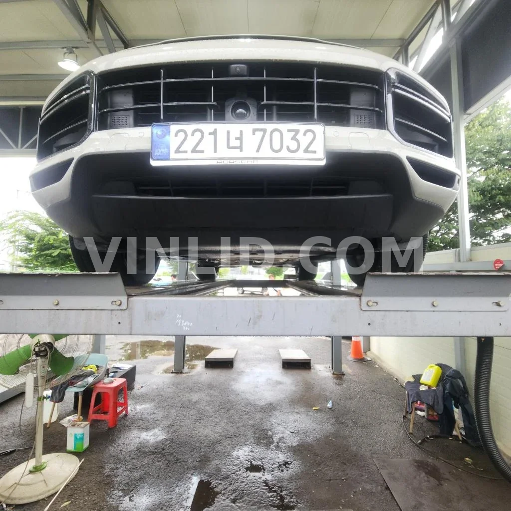 2023 Porsche Cayenne Turbo - Photo 1