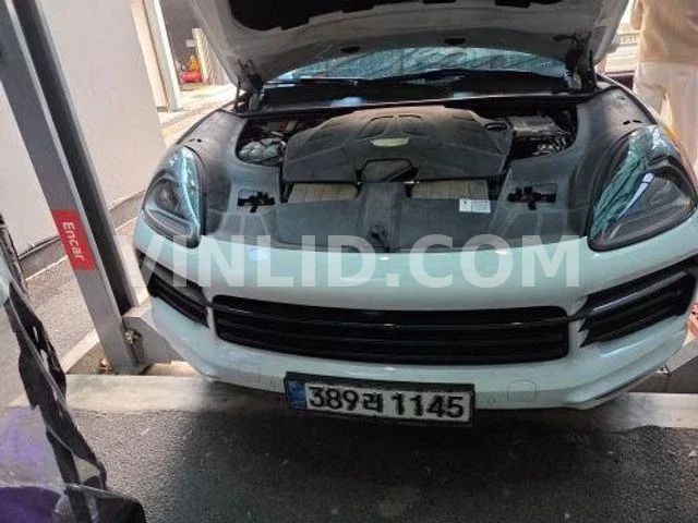 2020 Porsche Cayenne - Photo 1