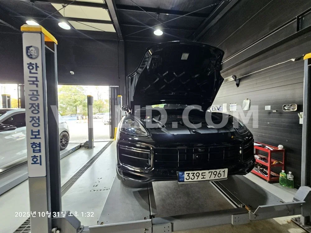 2020 Porsche Cayenne Turbo - Photo 1