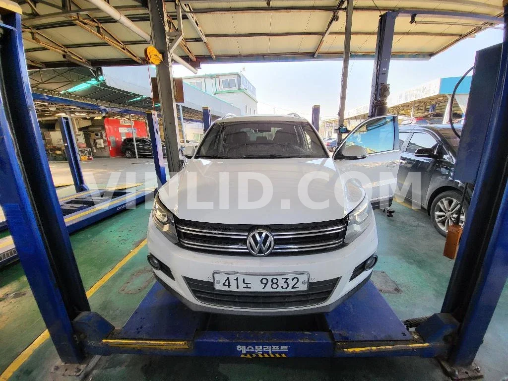 2012 Volkswagen Tiguan 2.0 TDI Blue Motion - Photo 1