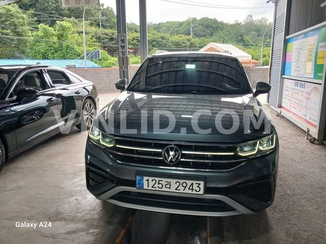2023 Volkswagen Tiguan Allspace - Photo 1