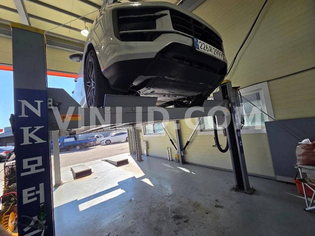2025 Porsche Cayenne COUPE (5 Seater) - Photo 1