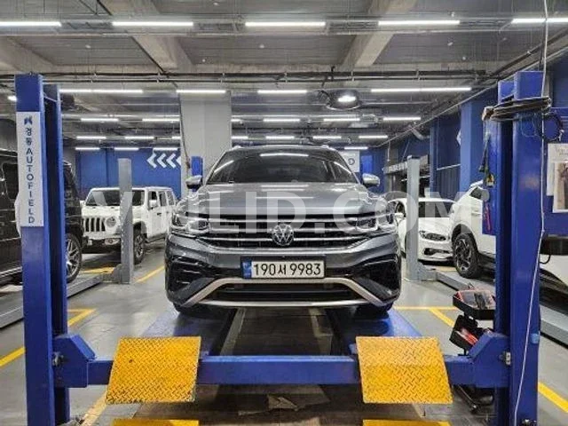 2024 Volkswagen Tiguan - Photo 1