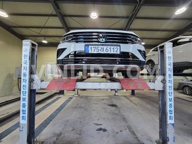 2023 Volkswagen Tiguan 2 - Photo 1