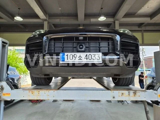 2023 Porsche Cayenne - Photo 1