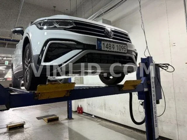 2023 Volkswagen Tiguan - Photo 1