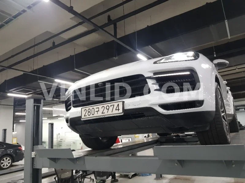 2020 Porsche Cayenne E-Hybrid COUPE (5 Seater) - Photo 1