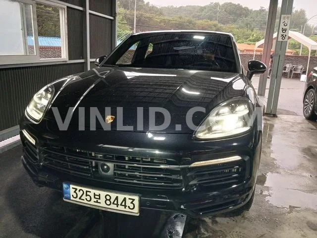 2021 Porsche Cayenne COUPE (5 Seater) - Photo 1