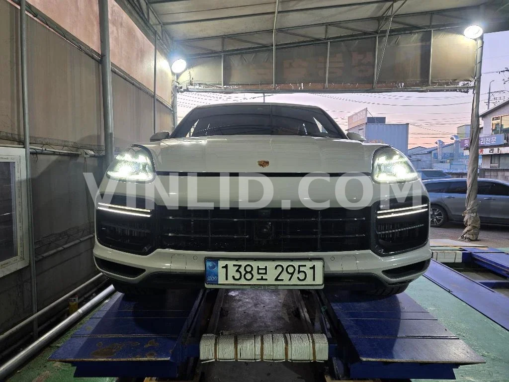 2022 Porsche Cayenne Turbo - Photo 1